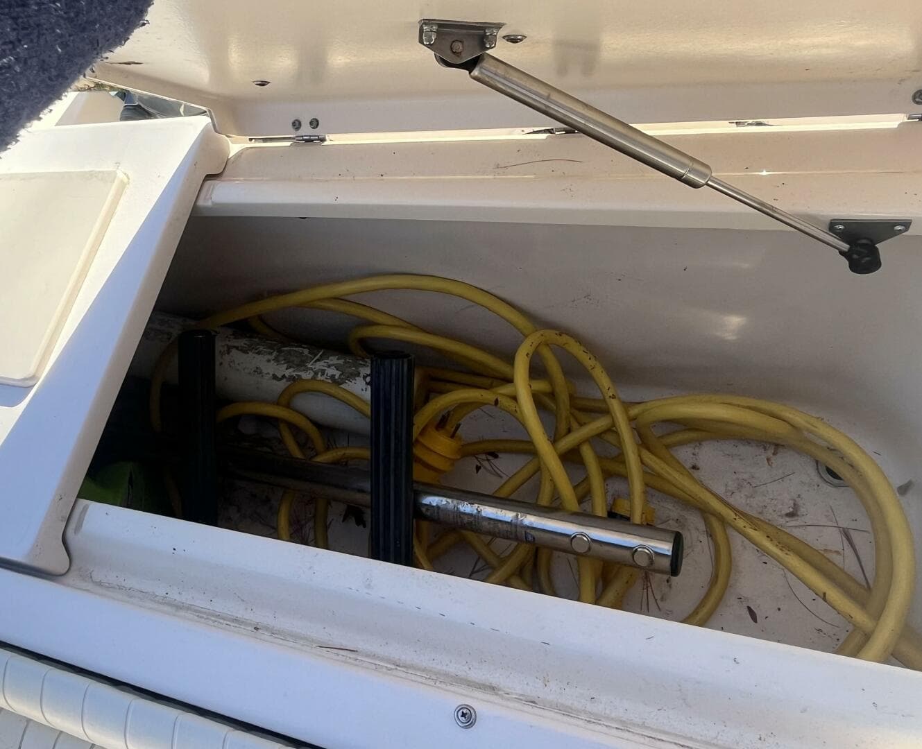 2003 Grady-White 330 Express — photo 55