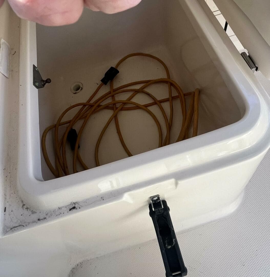 2003 Grady-White 330 Express — photo 54