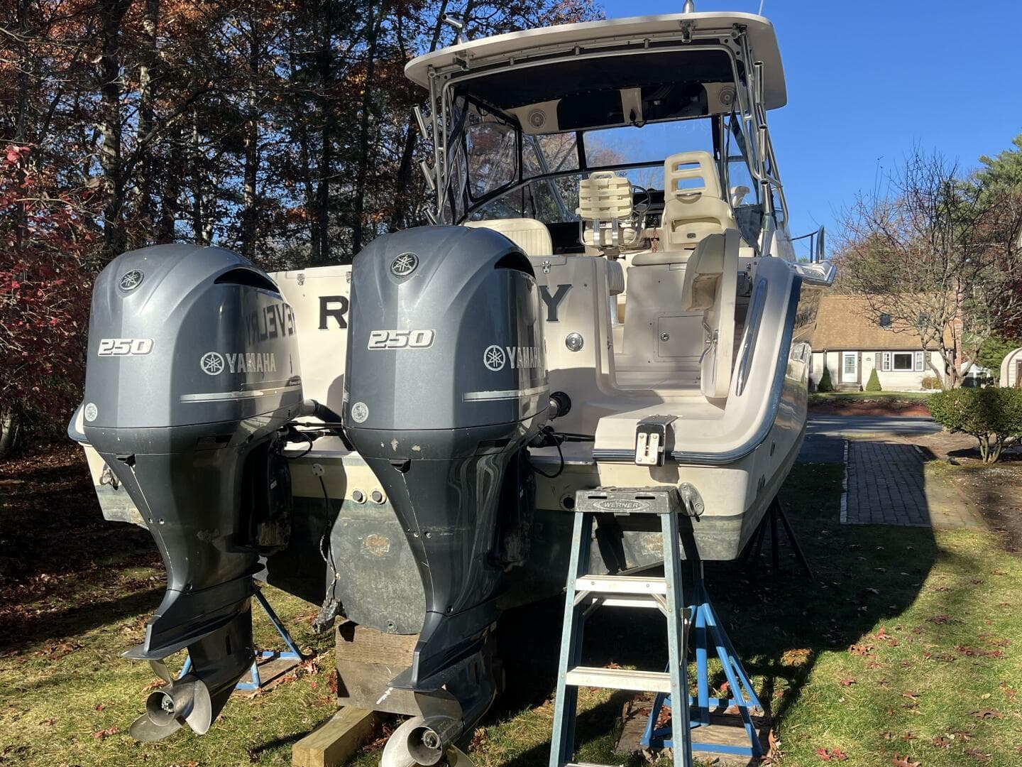 2003 Grady-White 330 Express — photo 5