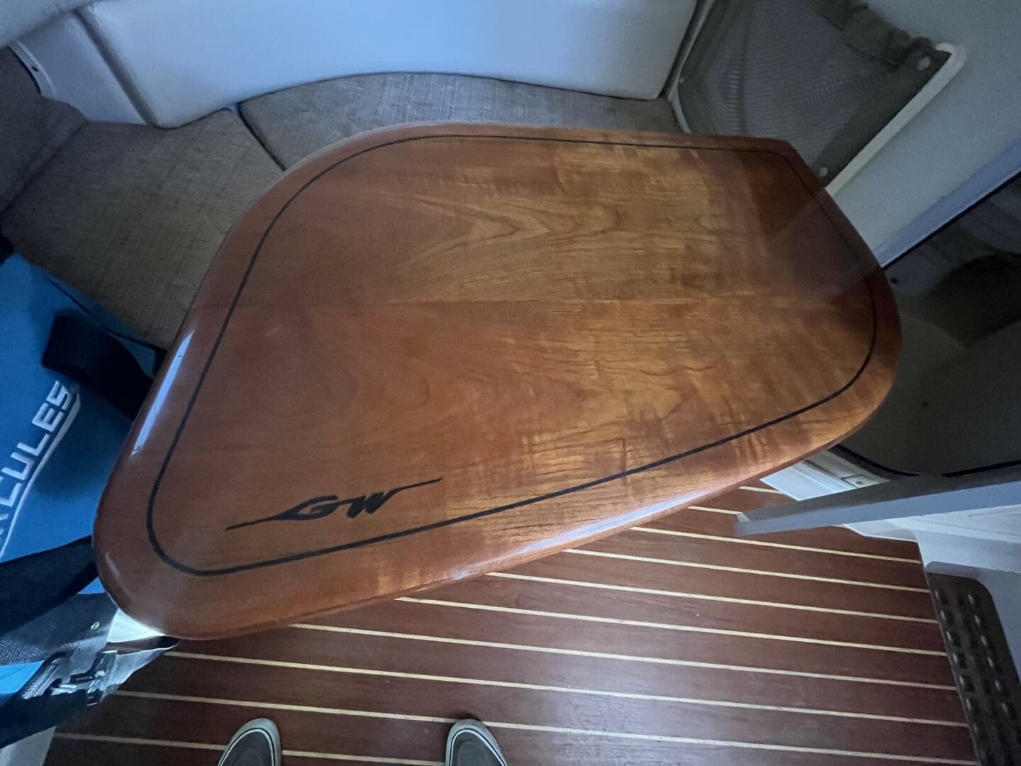 2003 Grady-White 330 Express — photo 39