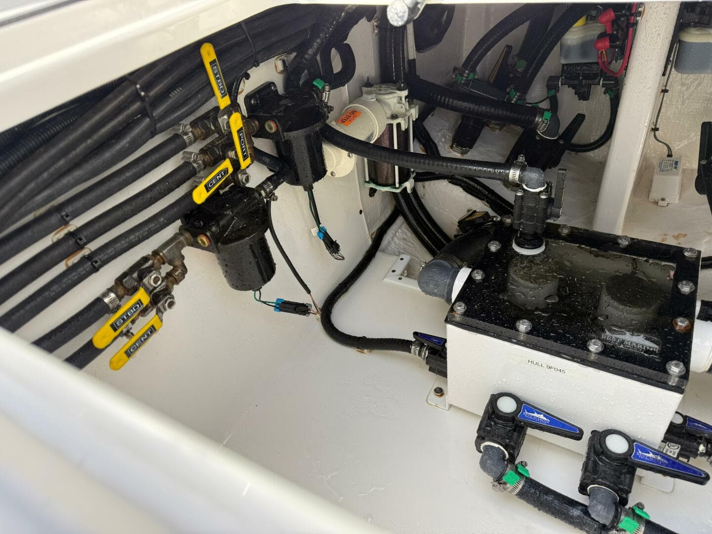 2023 Contender 39 Fisharound — photo 18