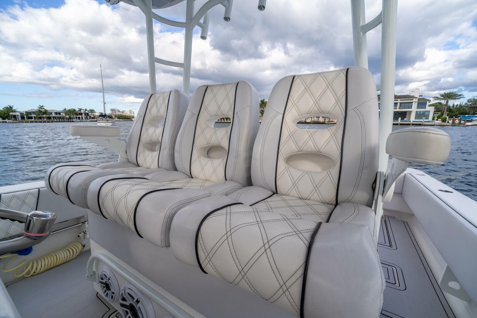 2023 Contender 39 Fisharound — photo 14