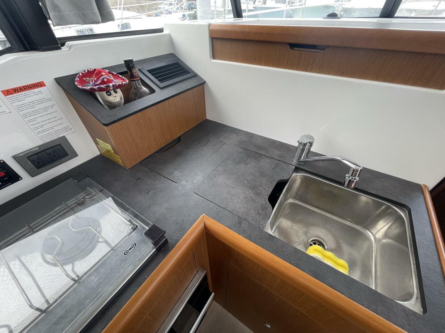 2018 Beneteau Swift Trawler 35- Flybridge — photo 123