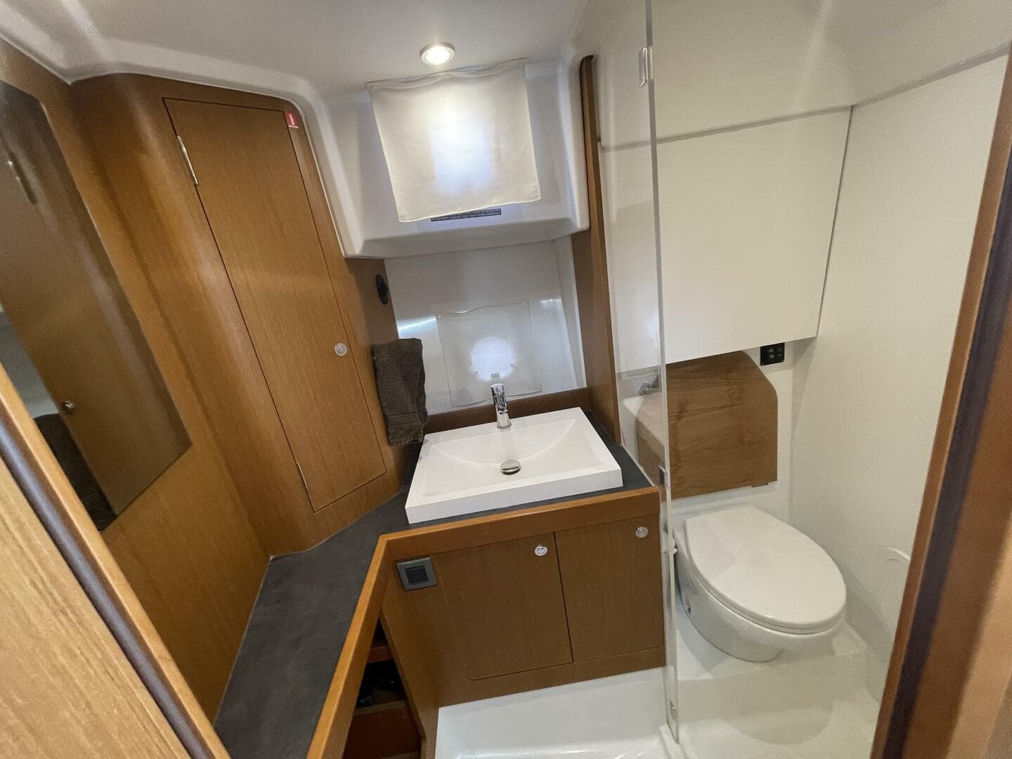 2018 Beneteau Swift Trawler 35- Flybridge — photo 80