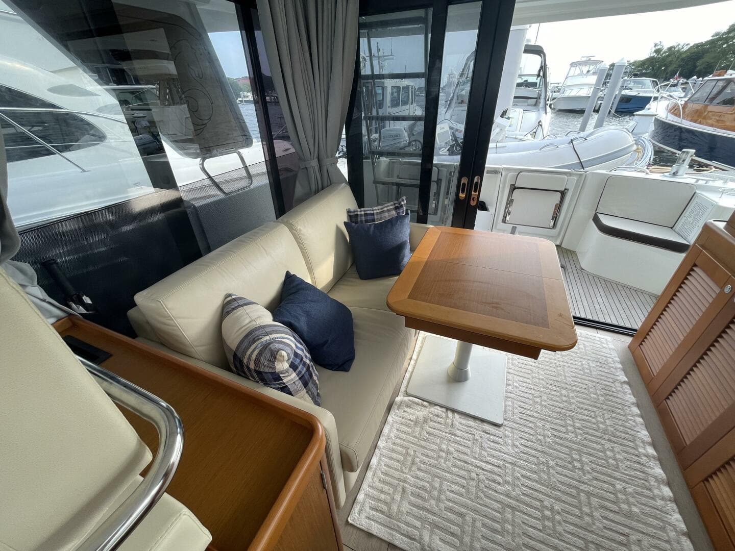 2018 Beneteau Swift Trawler 35- Flybridge — photo 38
