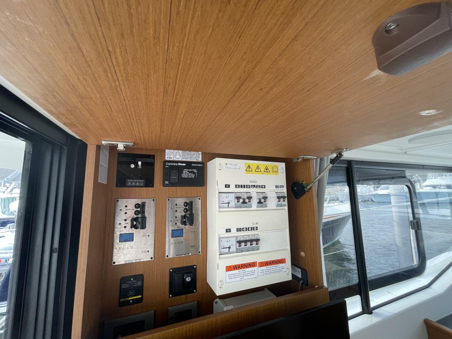 2018 Beneteau Swift Trawler 35- Flybridge — photo 51