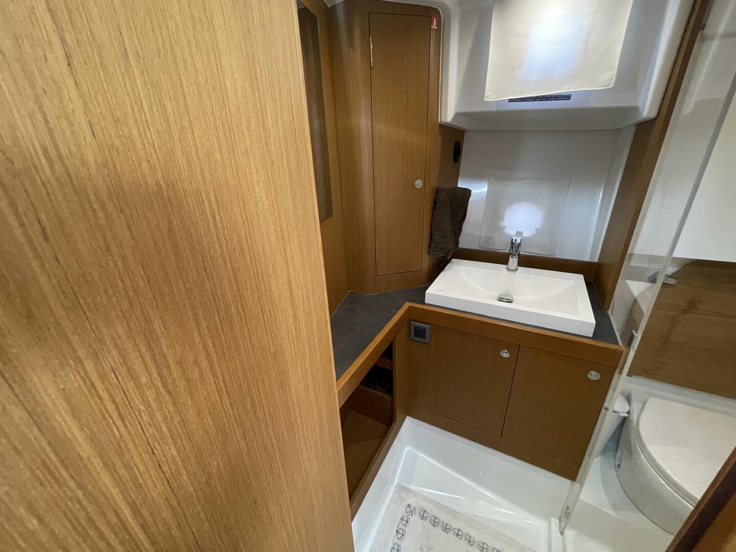 2018 Beneteau Swift Trawler 35- Flybridge — photo 72