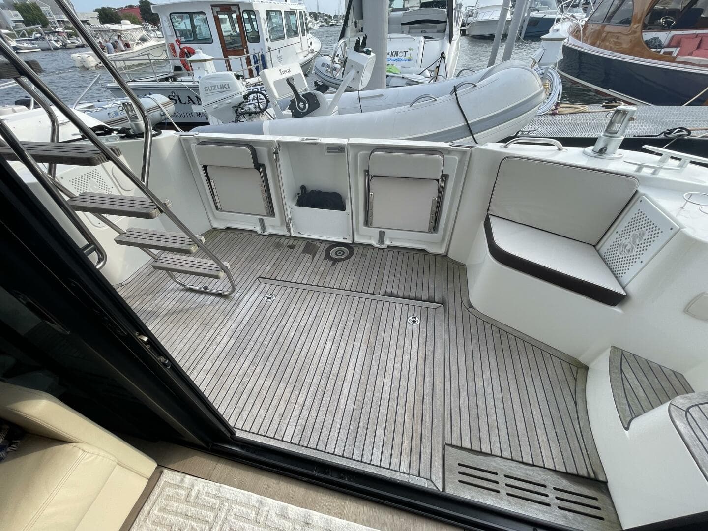 2018 Beneteau Swift Trawler 35- Flybridge — photo 46