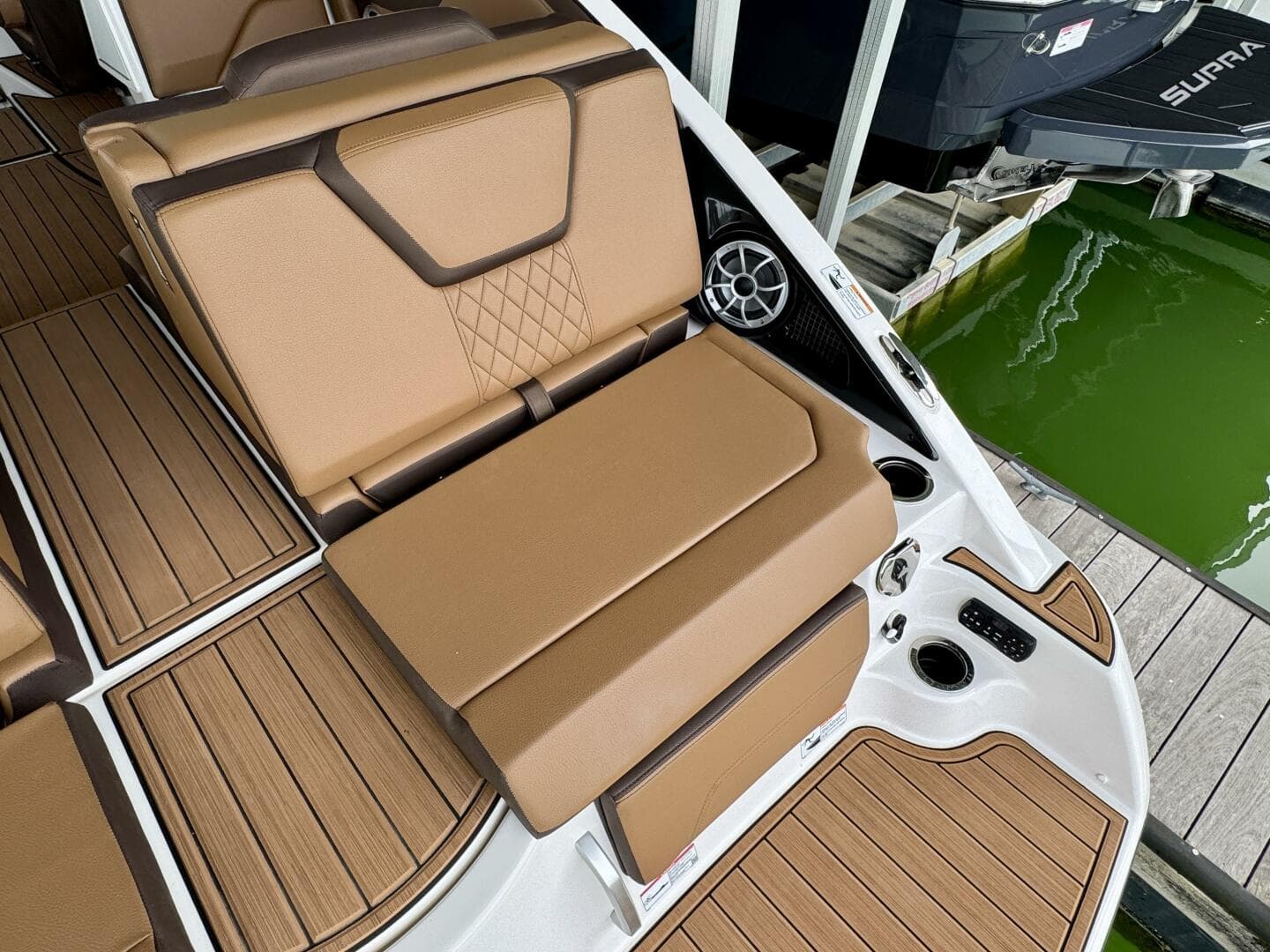 2024 Yamaha Boats 252 SD — photo 22