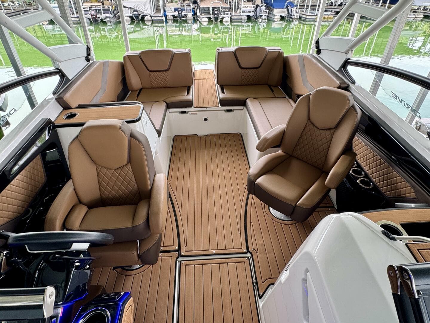 2024 Yamaha Boats 252 SD — photo 80