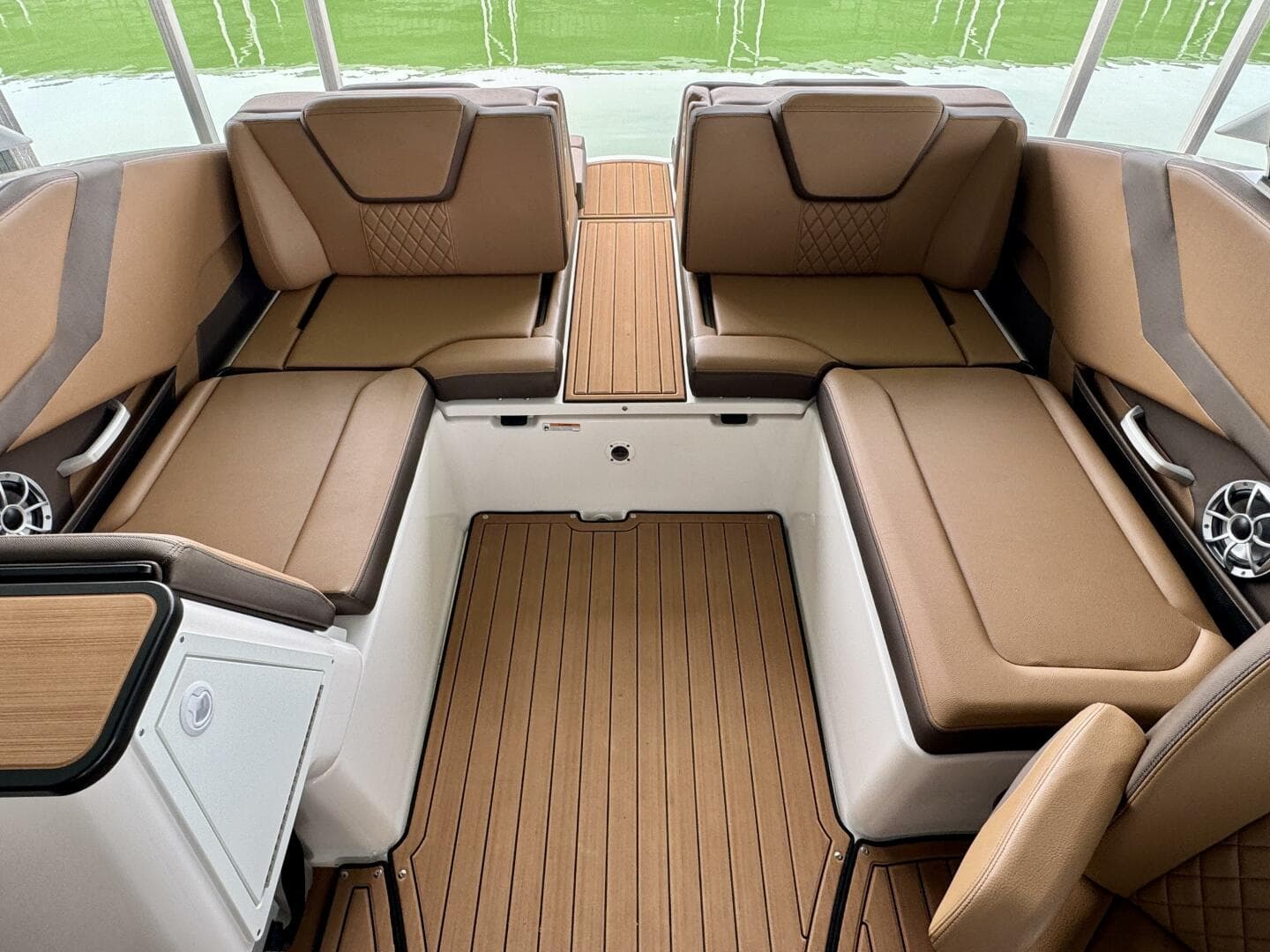 2024 Yamaha Boats 252 SD — photo 82