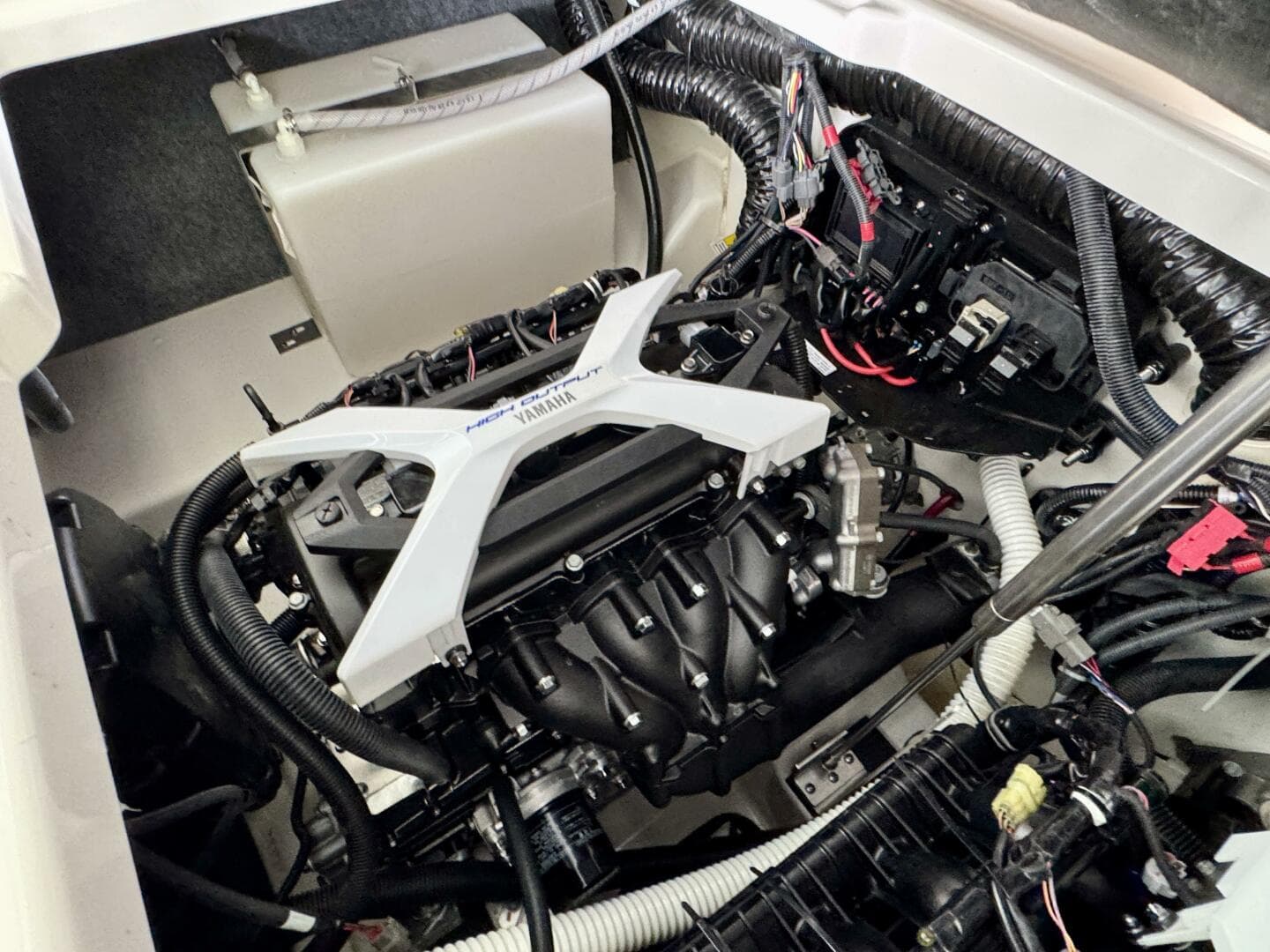 2024 Yamaha Boats 252 SD — photo 95