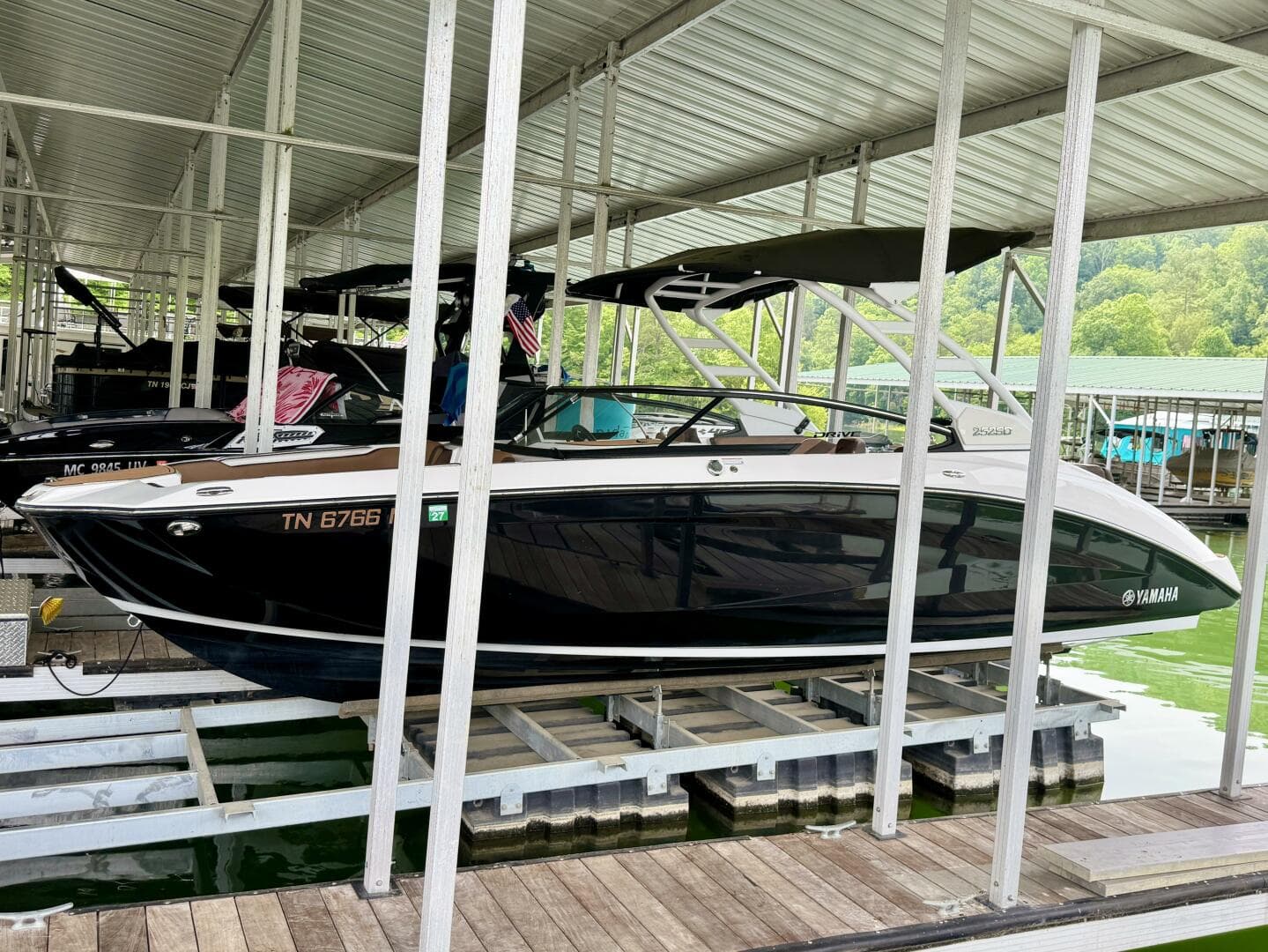 2024 Yamaha Boats 252 SD — photo 15
