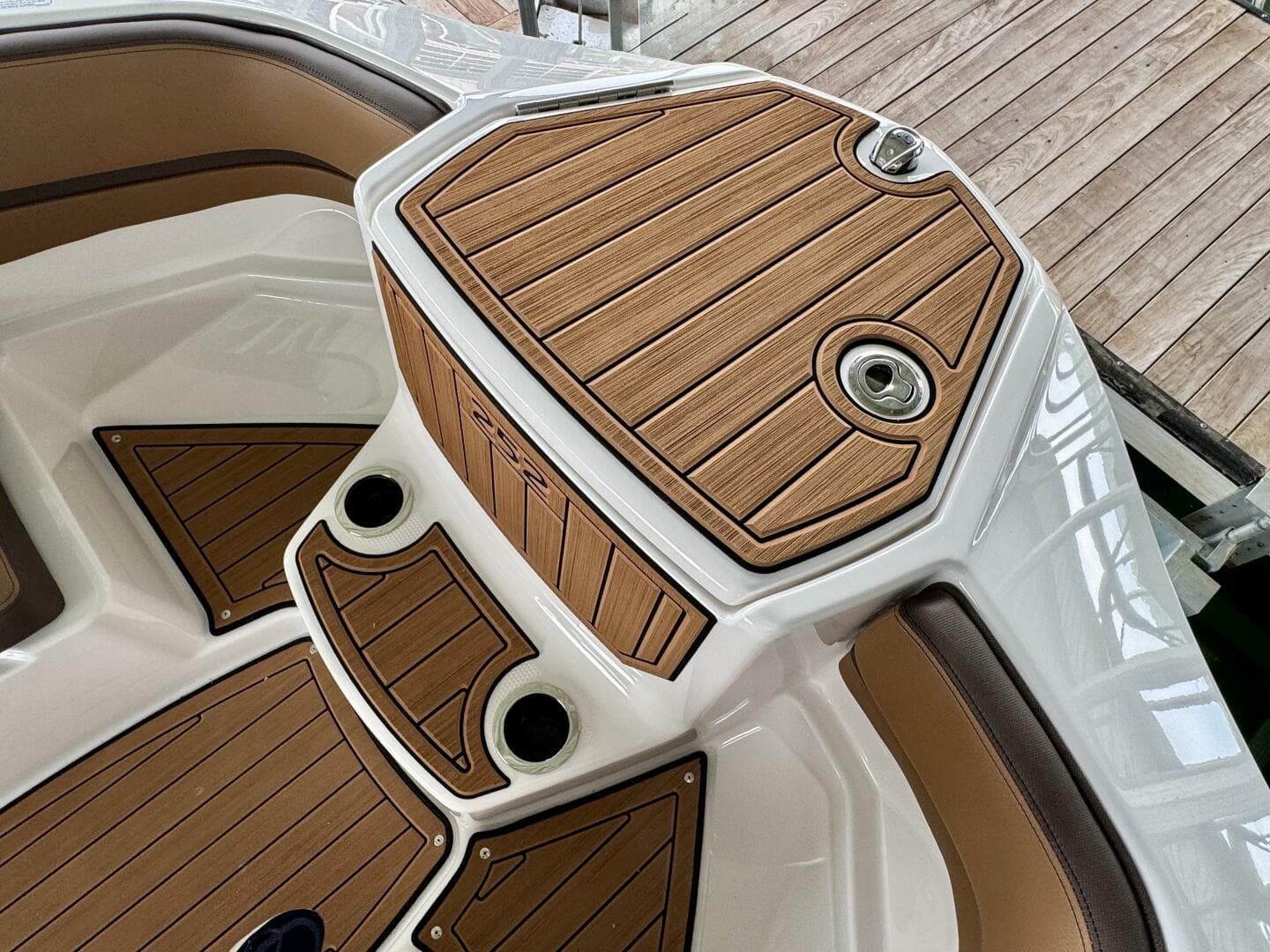 2024 Yamaha Boats 252 SD — photo 70