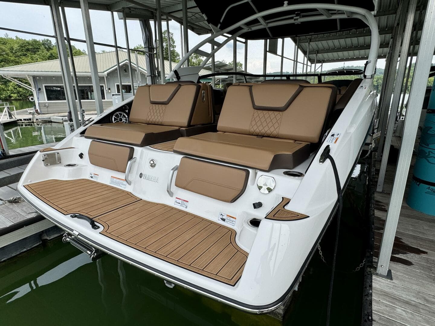 2024 Yamaha Boats 252 SD — photo 20