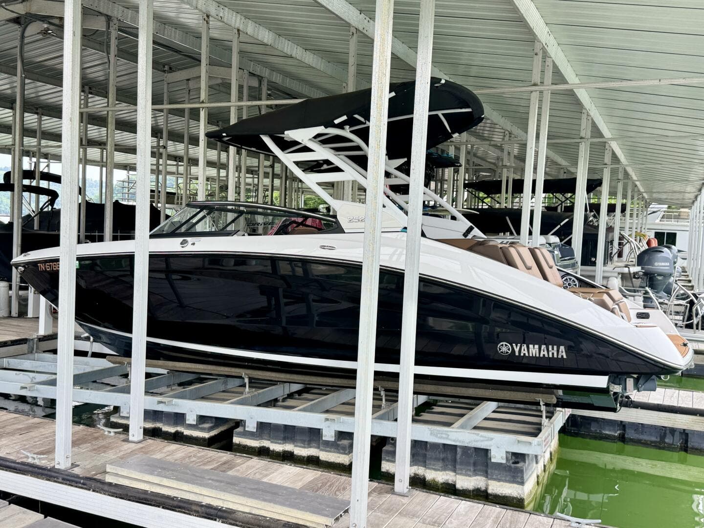 2024 Yamaha Boats 252 SD — photo 14