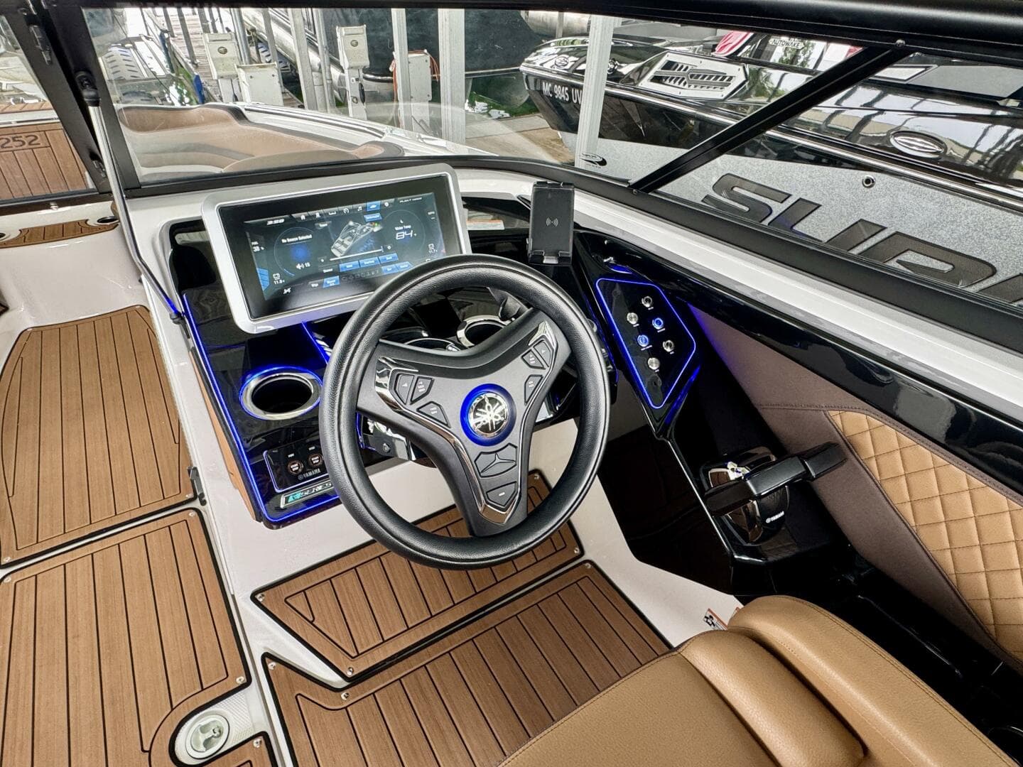 2024 Yamaha Boats 252 SD — photo 43