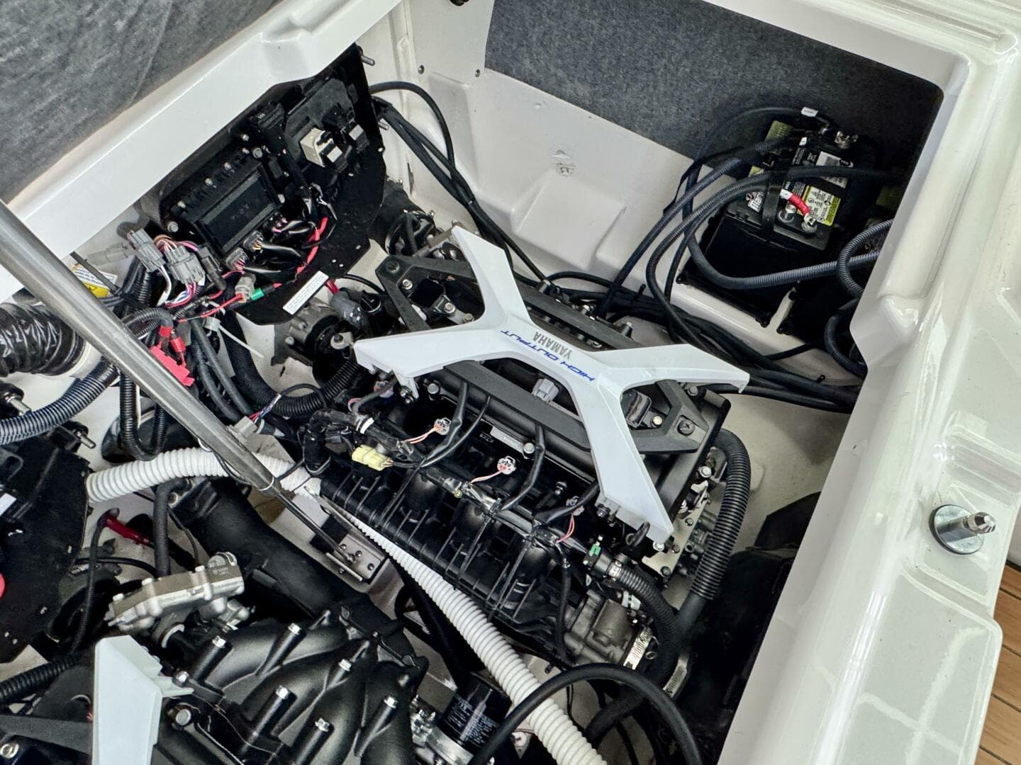 2024 Yamaha Boats 252 SD — photo 93