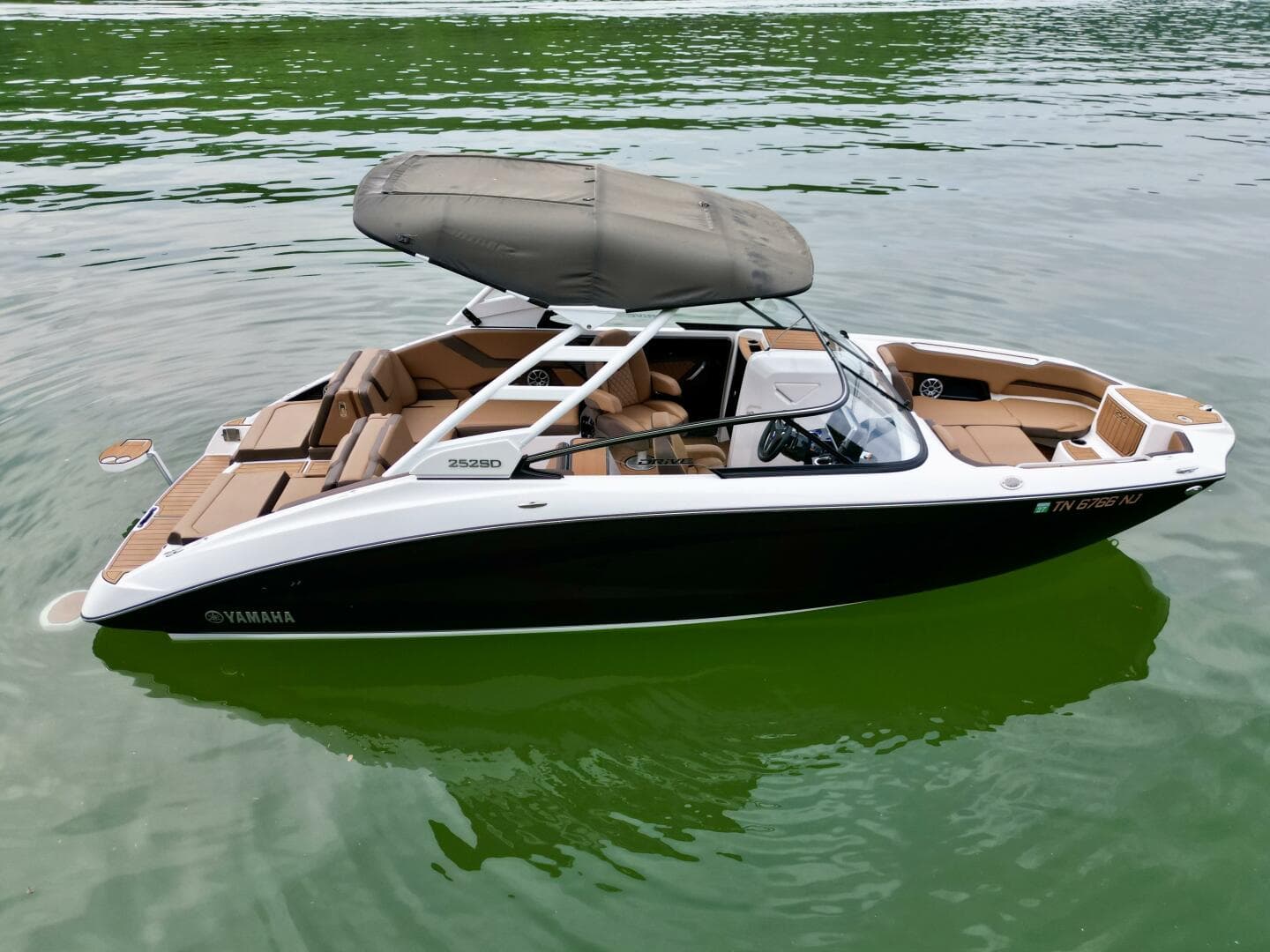 2024 Yamaha Boats 252 SD — photo 8