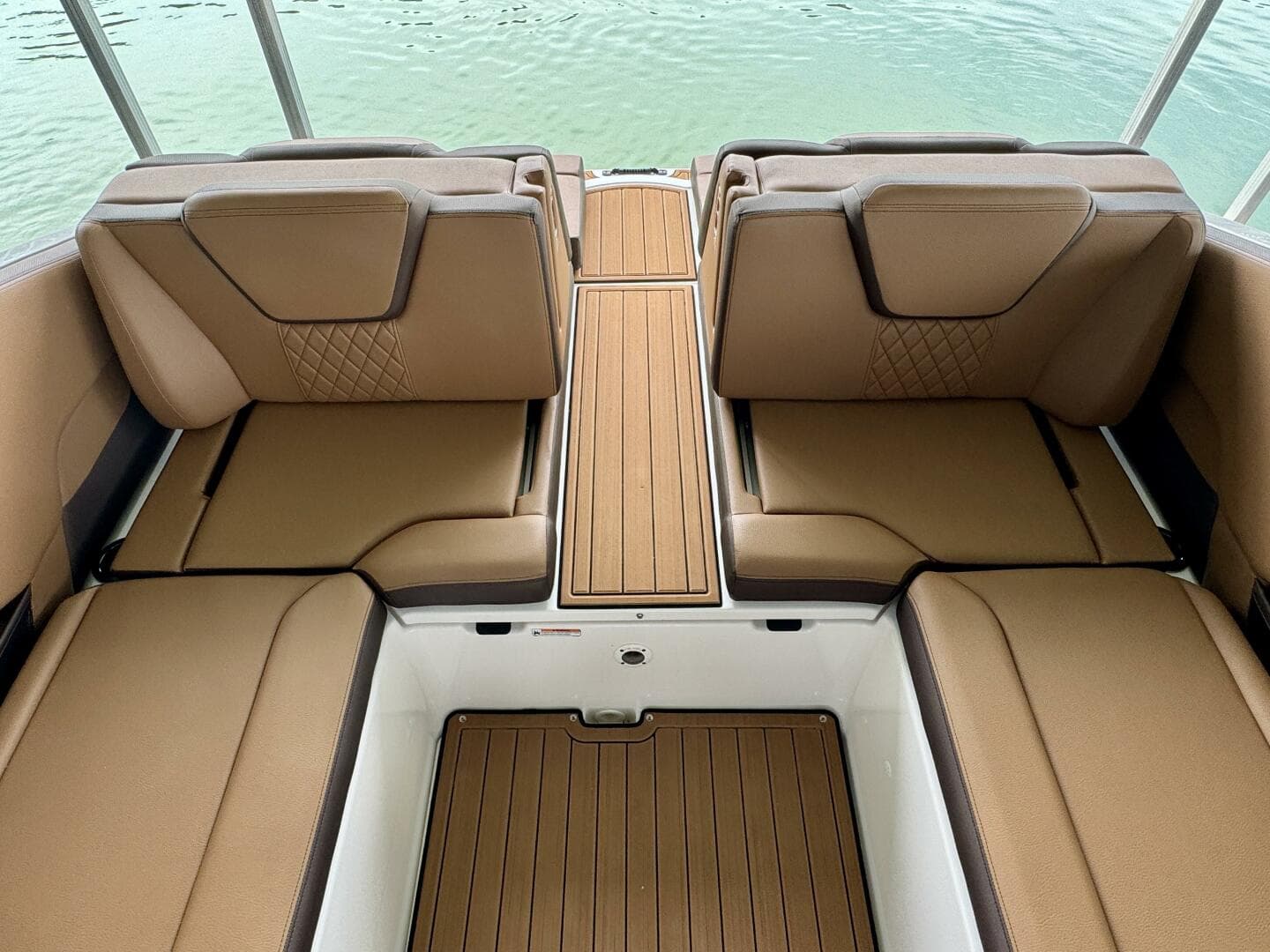 2024 Yamaha Boats 252 SD — photo 97