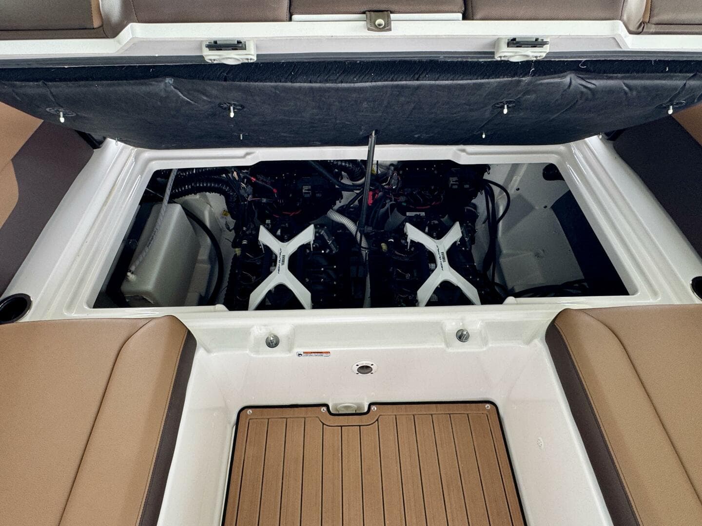 2024 Yamaha Boats 252 SD — photo 90