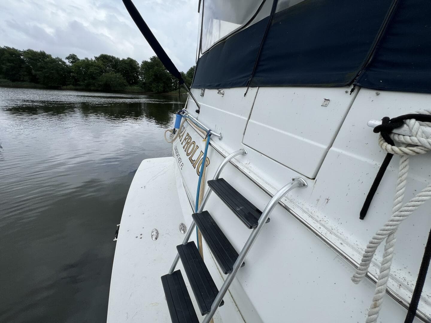 1997 Mainship 47 — photo 36