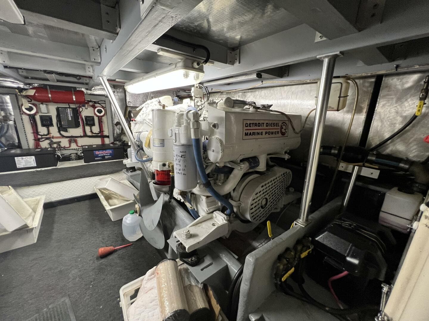 1997 Mainship 47 — photo 24