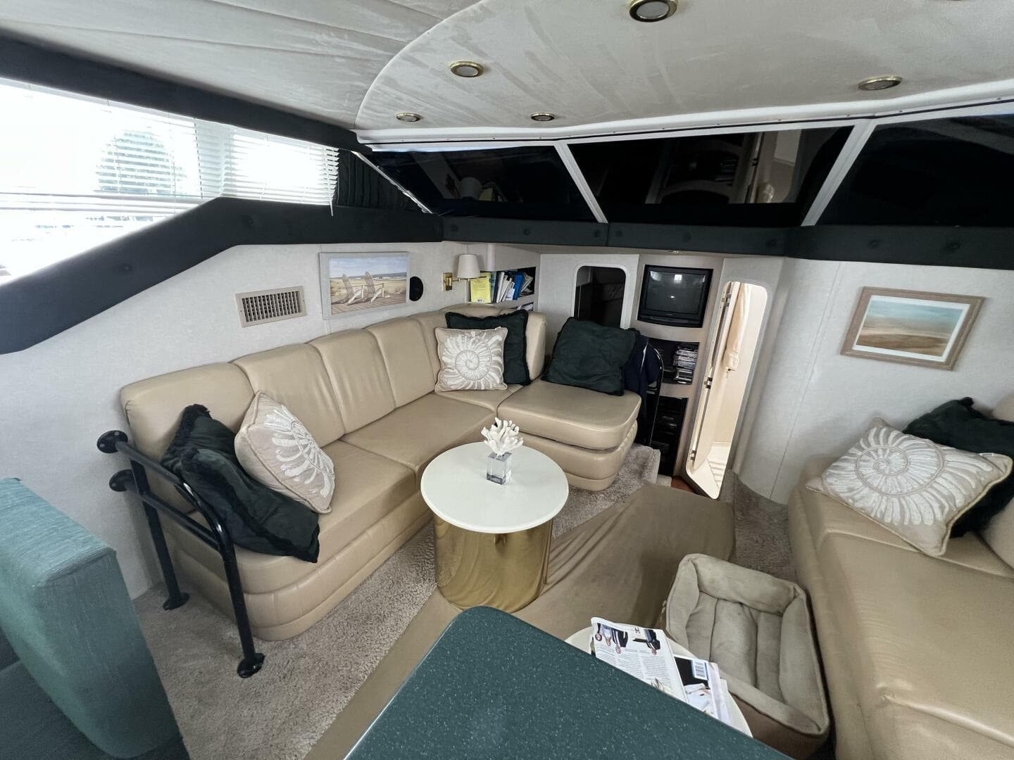 1997 Mainship 47 — photo 12