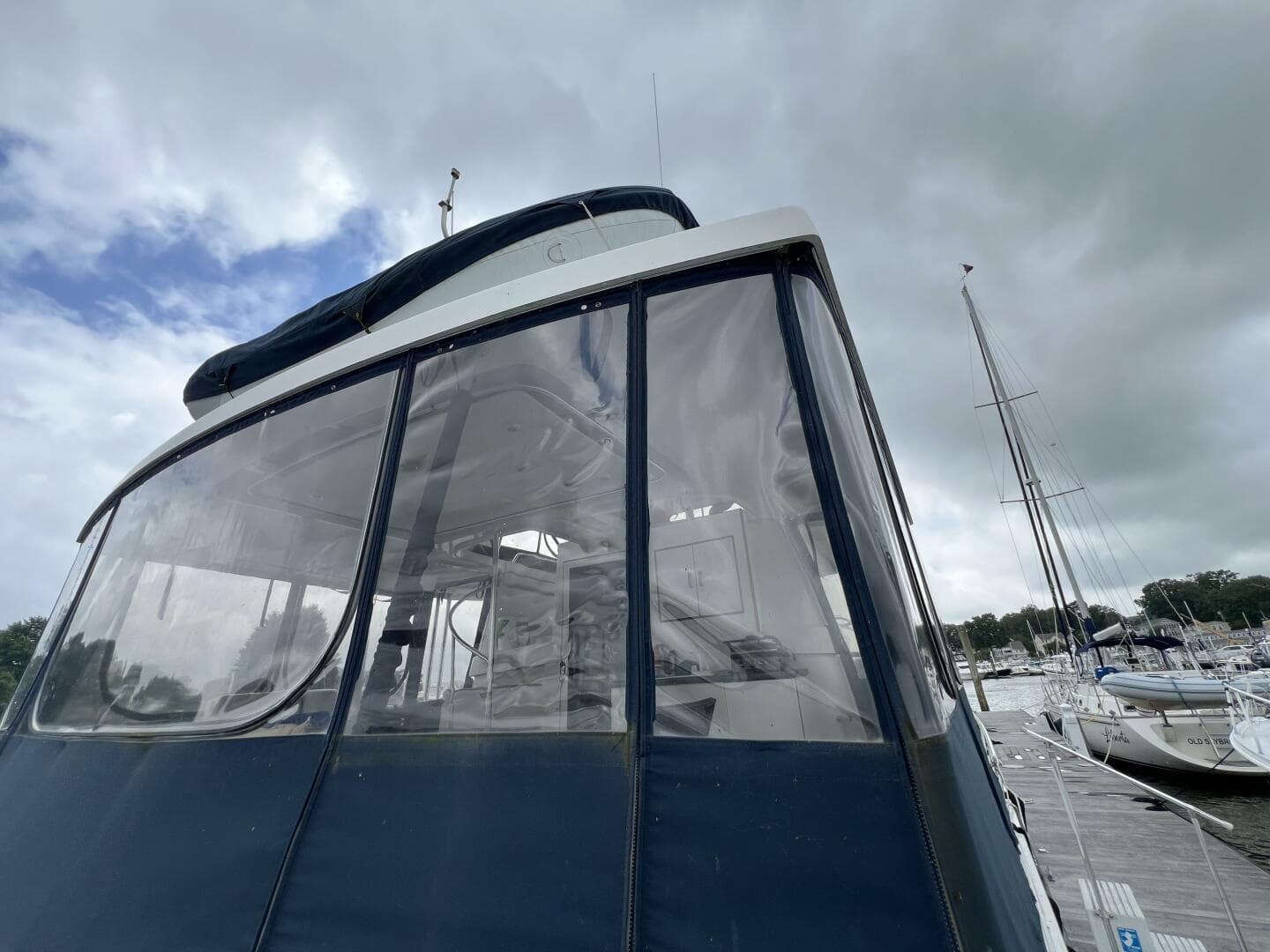 1997 Mainship 47 — photo 37