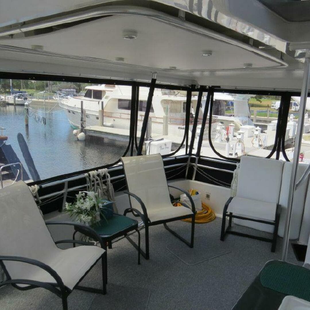 1997 Mainship 47 — photo 4