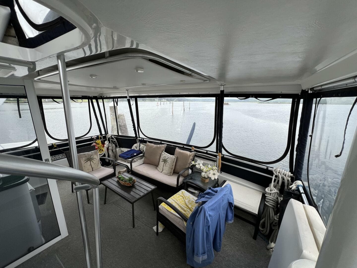 1997 Mainship 47 — photo 42