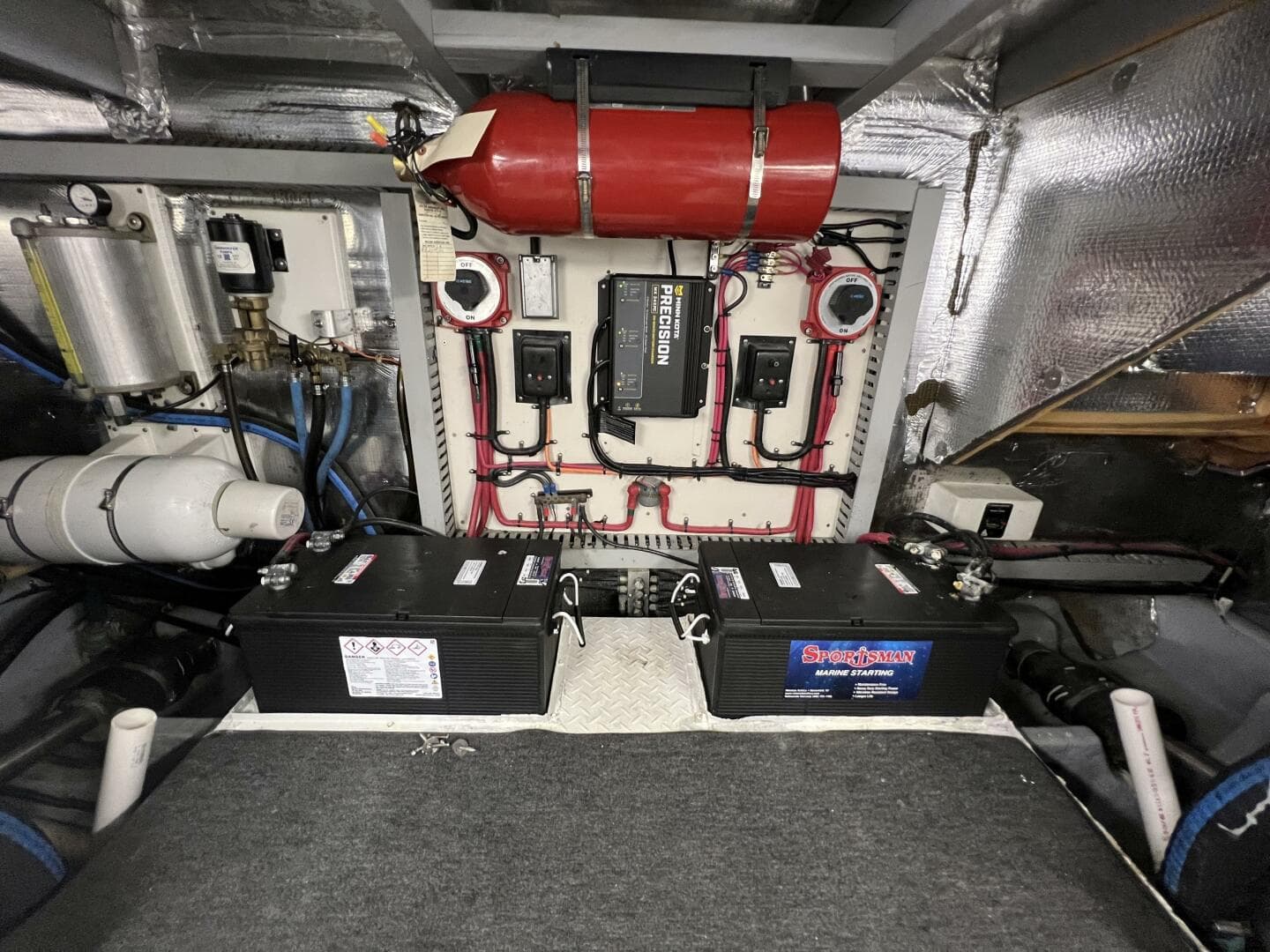 1997 Mainship 47 — photo 25