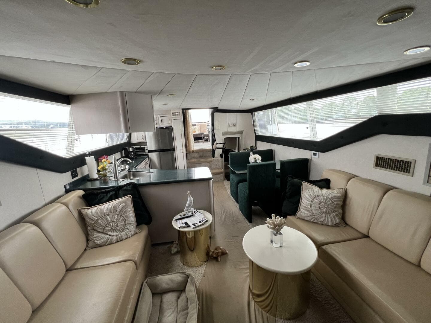 1997 Mainship 47 — photo 13