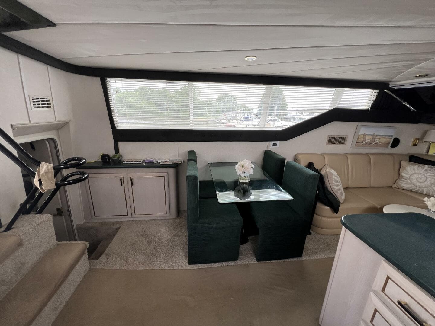 1997 Mainship 47 — photo 11