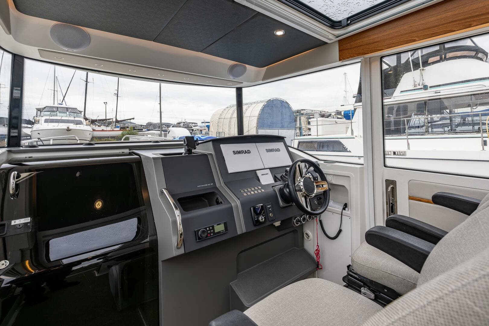 2021 Nimbus C11 — photo 12