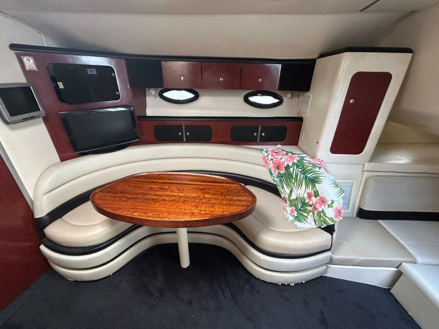 2001 Wellcraft 3700 Martinique — photo 21