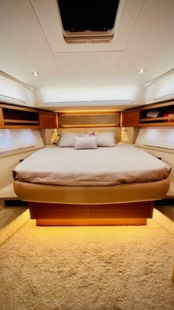 2022 Greenline 48 Diesel Flybridge With Hardtop — photo 11