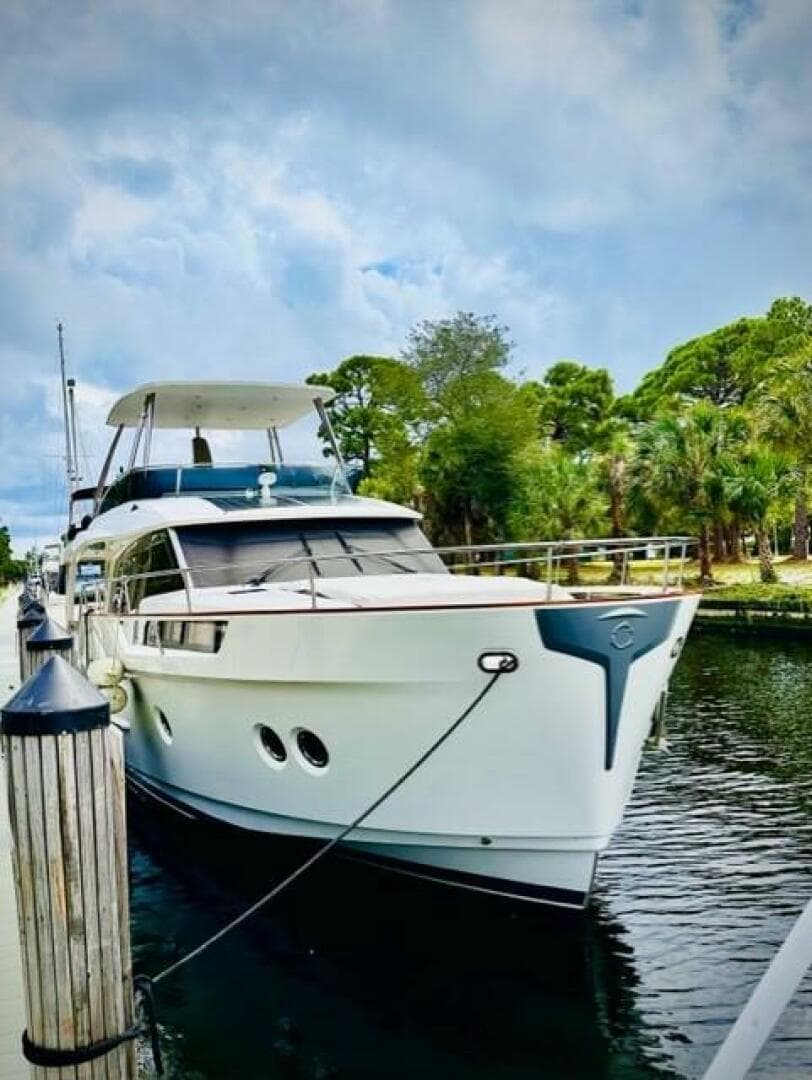 2022 Greenline 48 Diesel Flybridge With Hardtop — photo 3