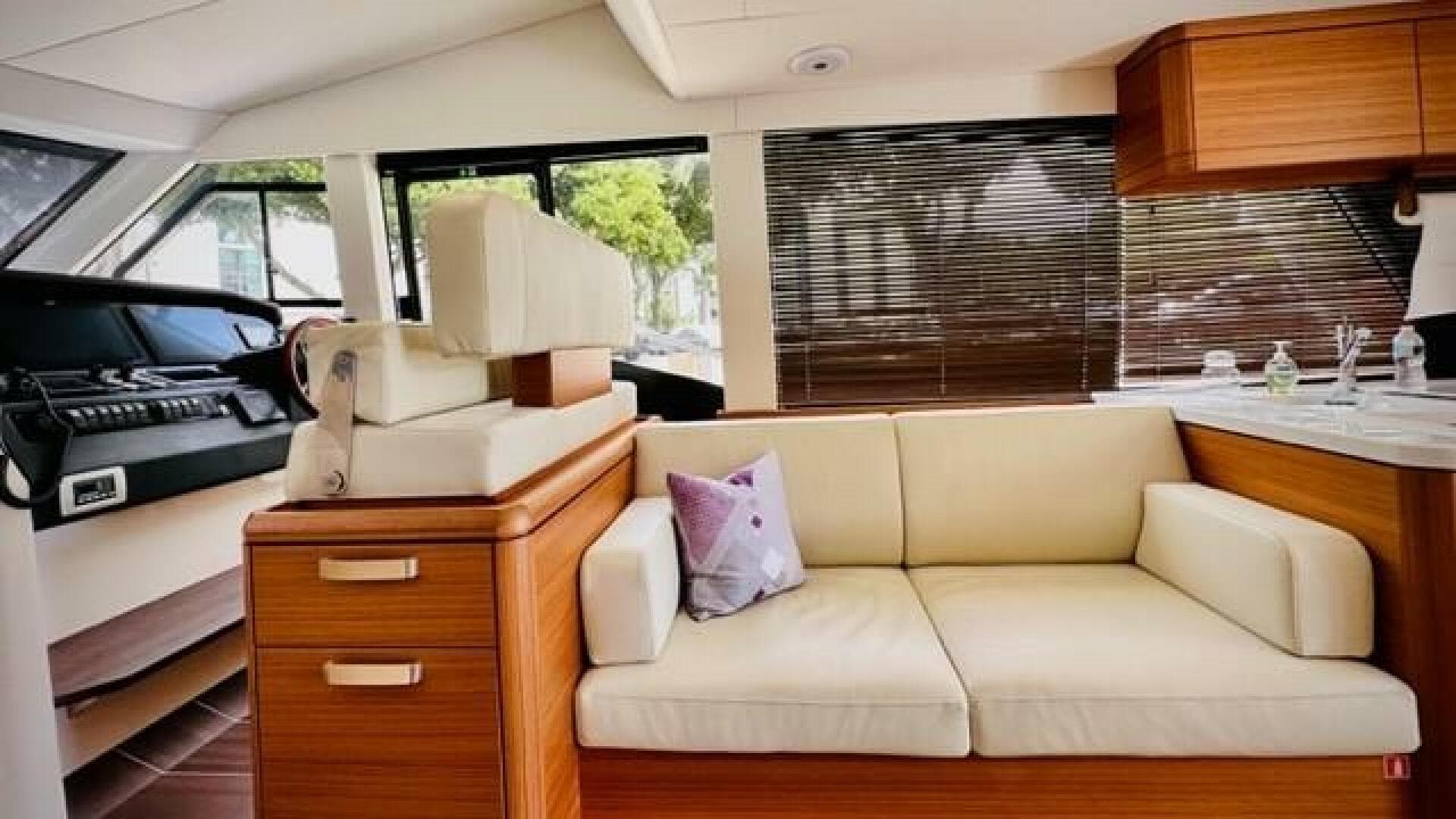 2022 Greenline 48 Diesel Flybridge With Hardtop — photo 9
