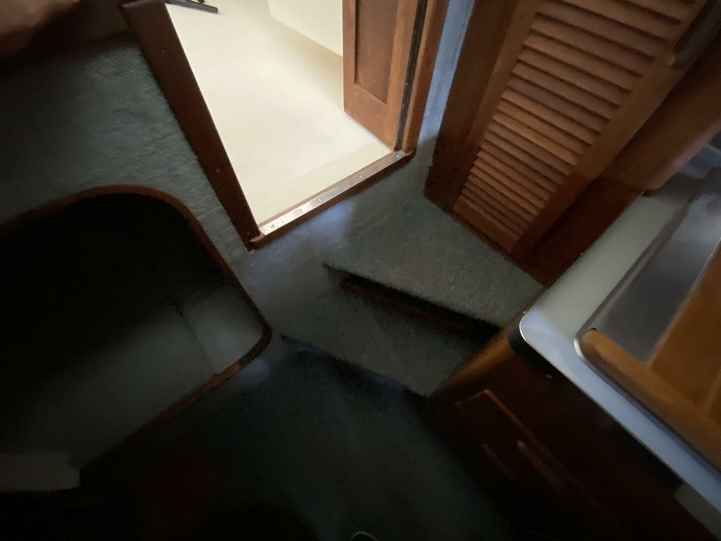 1985 Tiara Sport 2600 Continental — photo 40