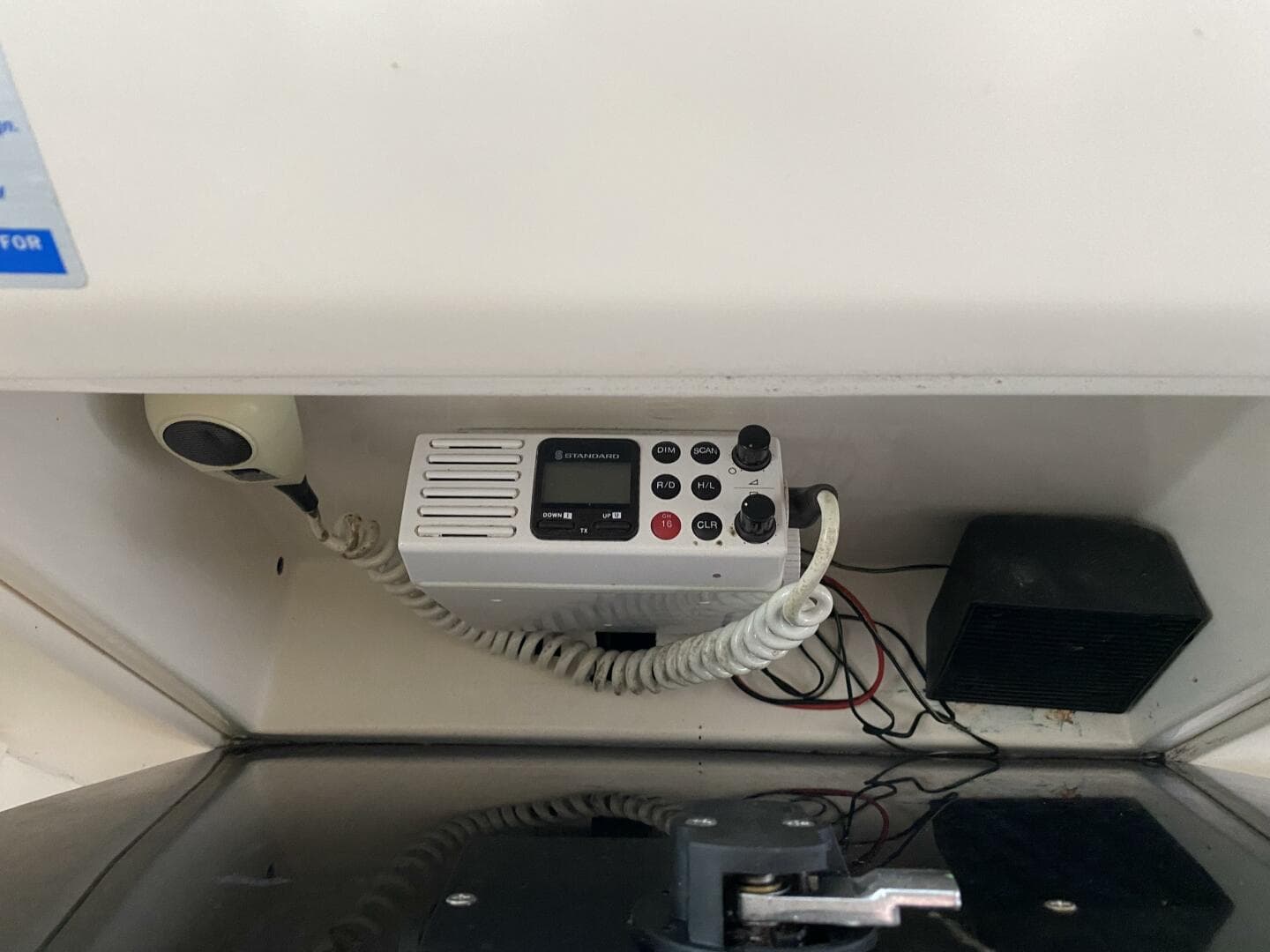 1985 Tiara Sport 2600 Continental — photo 23