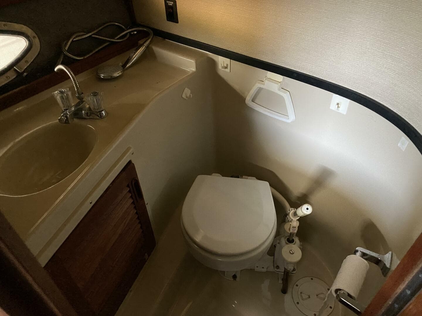 1985 Tiara Sport 2600 Continental — photo 46