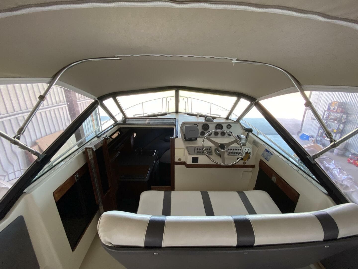 1985 Tiara Sport 2600 Continental — photo 17