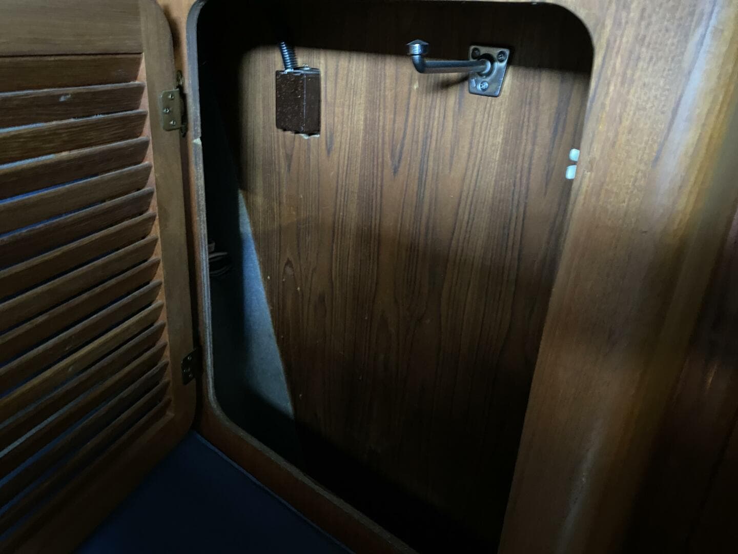 1985 Tiara Sport 2600 Continental — photo 41