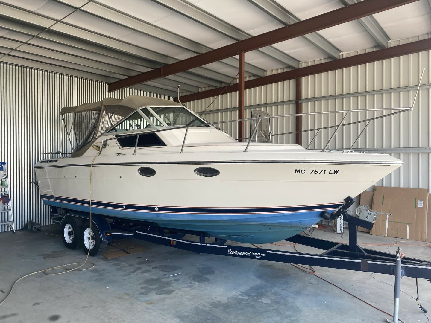 1985 Tiara Sport 2600 Continental — photo 1