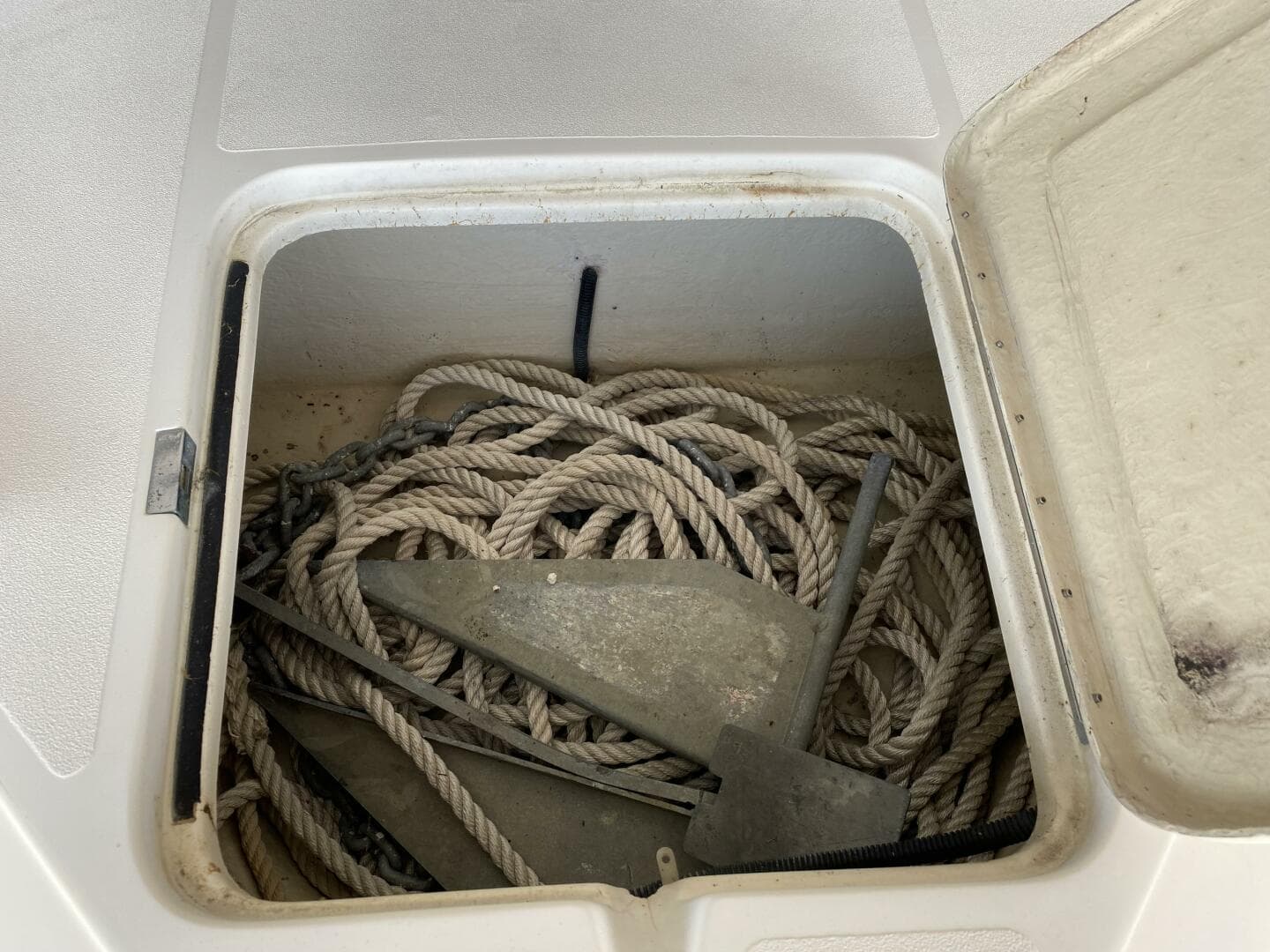 1985 Tiara Sport 2600 Continental — photo 50