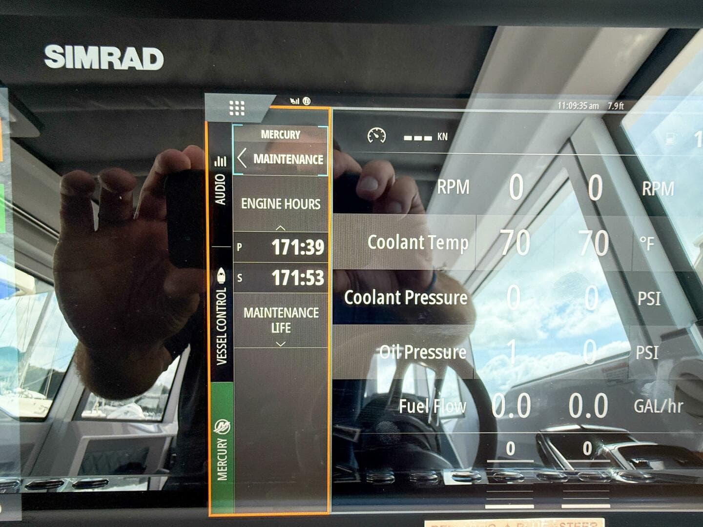 2023 Axopar 37 XC Aft Cabin — photo 31