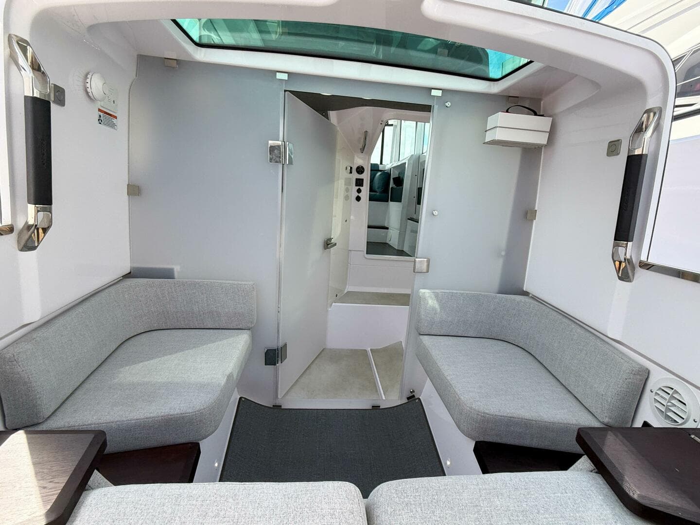 2023 Axopar 37 XC Aft Cabin — photo 25