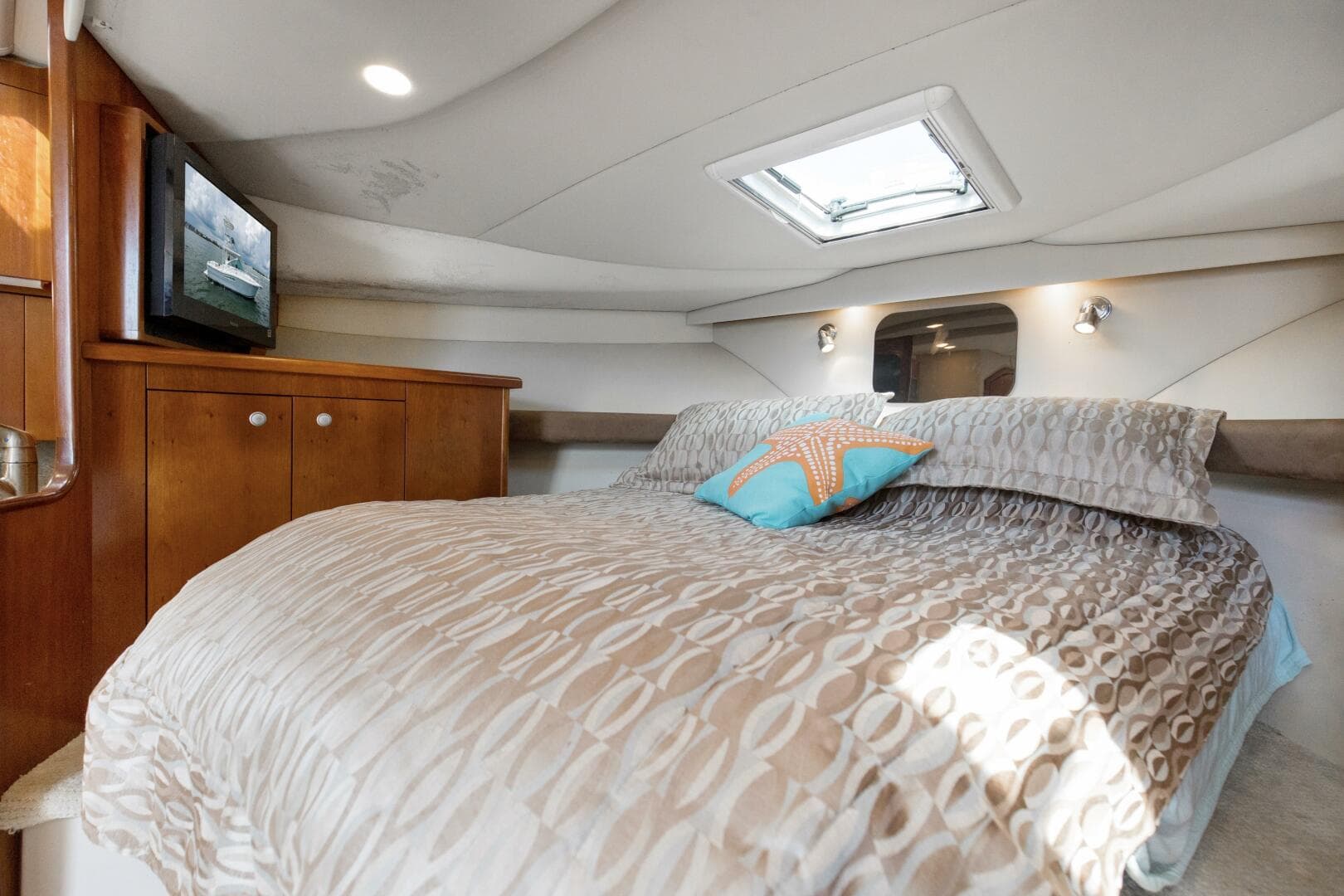 2011 Rampage 34 Express — photo 8