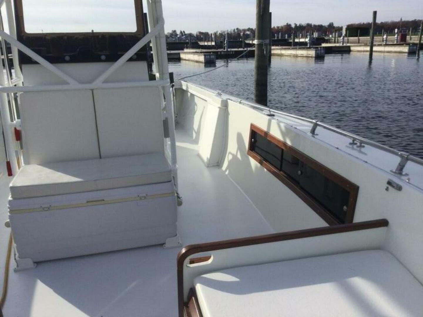 1982 Custom 28 CC — photo 24
